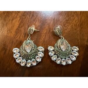 Vintage Style Silver Tone Crystal Chandelier Drop Statement Earrings Clear Stone
